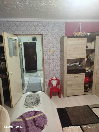 Apartament cu 2 camere semidecomandat în Sălard