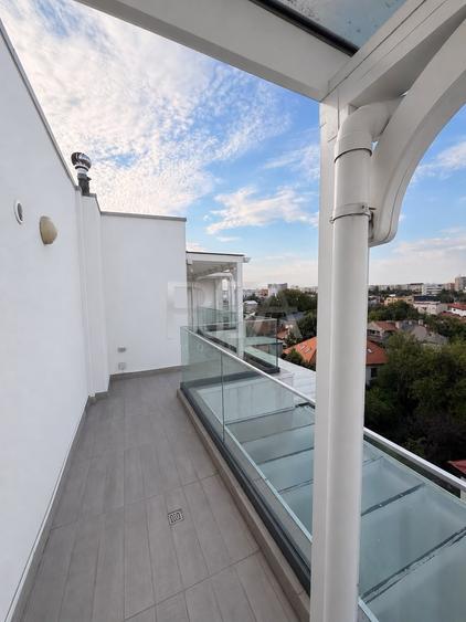 Apartament cu 3 camere decomandat, mobilat în Calea Călărașilor