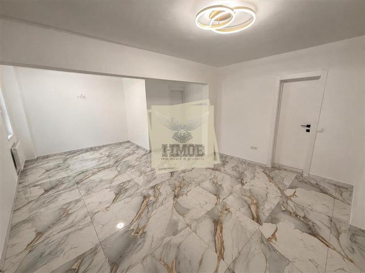 Apartament cu 4 camere decomandat în Mihai Viteazul