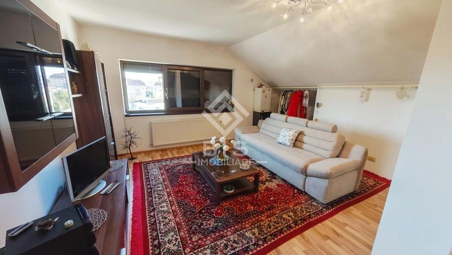 Apartament cu 3 camere decomandat în Central