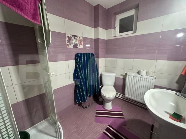 Casă individuală cu 4 camere cu Canalizare în Vulcan