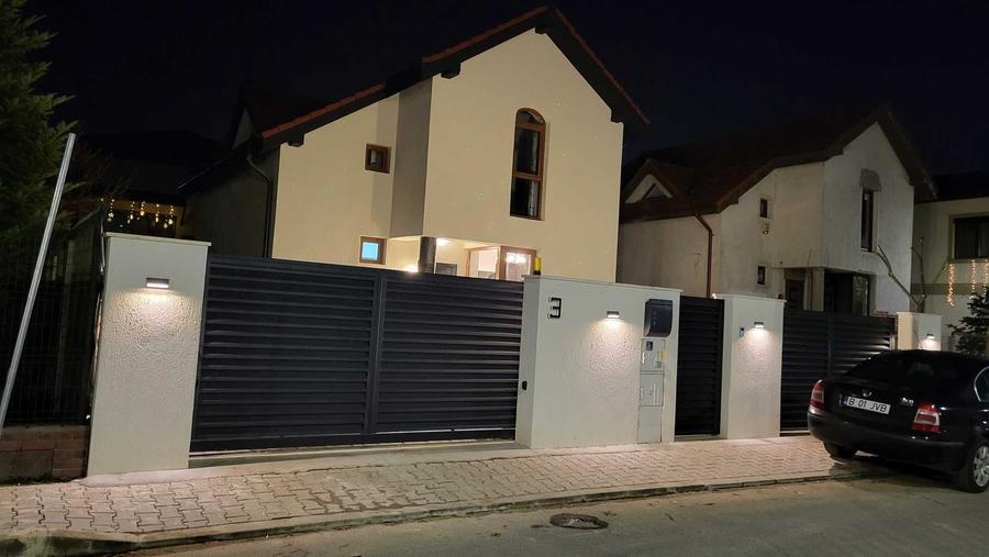 Casă cu 4 camere cu Teren 400 Mp în Central