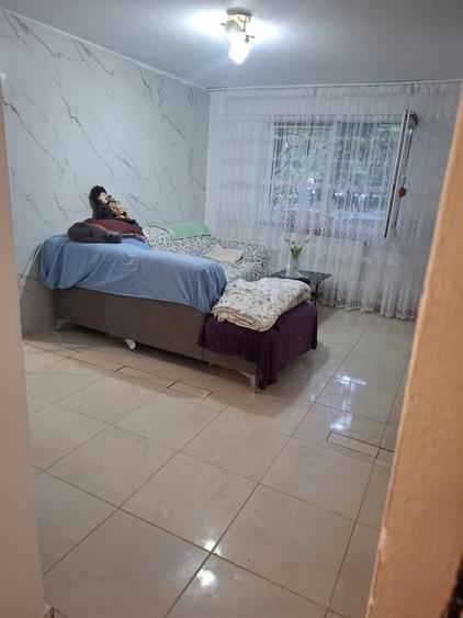 Apartament semidecomandat în Tei