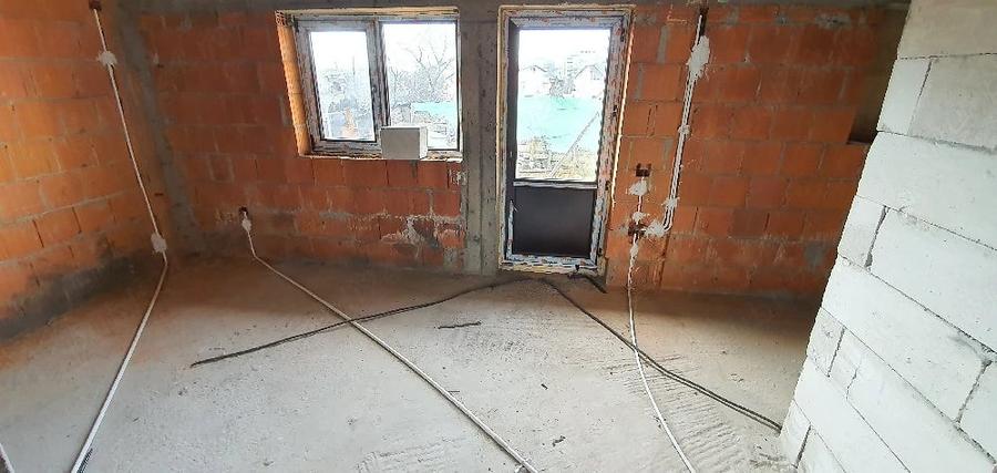 Casă cu 3 camere cu Teren 170 Mp în Fundeni