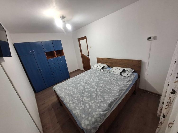 Apartament cu 2 camere semidecomandat în Școlilor
