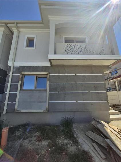 Duplex cu 4 camere cu Teren 280 Mp în Moșnița Nouă