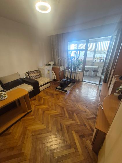 Apartament cu 4 camere în Est