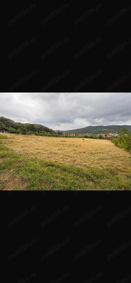 Teren de 4000 mp, în Central