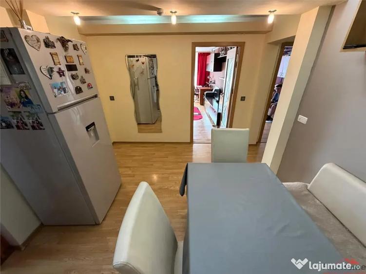 Apartament cu 3 camere decomandat în Ultracentral