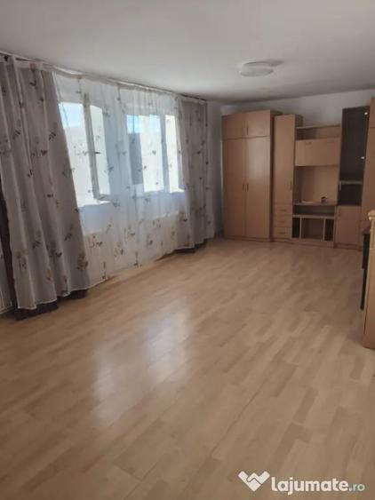 Garsonieră semidecomandată, mobilată în Mănăștur