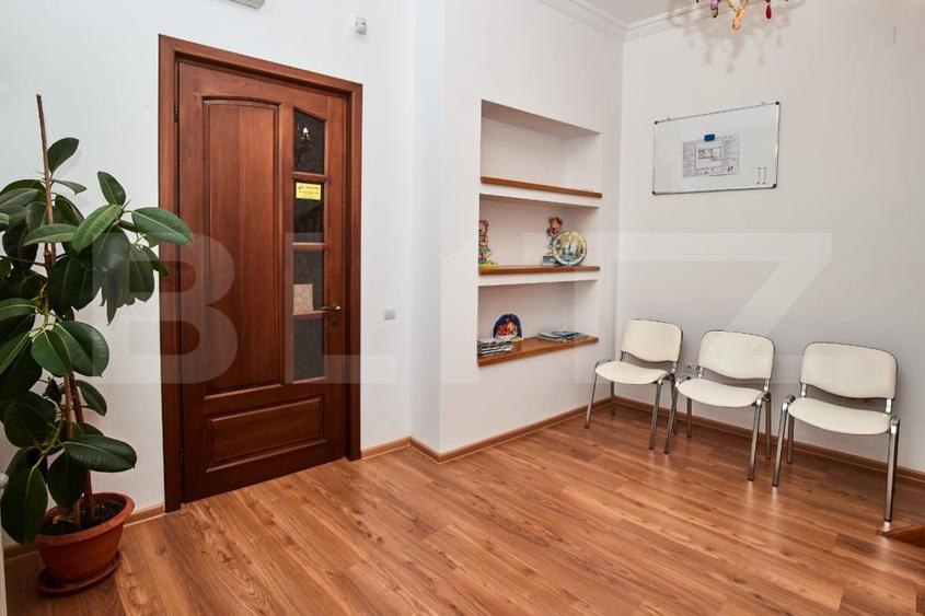 Casă individuală cu 7 camere cu Canalizare în Rudului