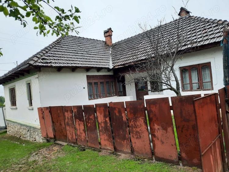 Casă cu 5 camere în Polovragi