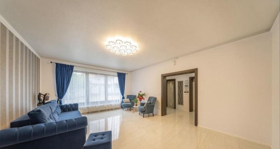 Casă cu 4 camere în Aradul Nou