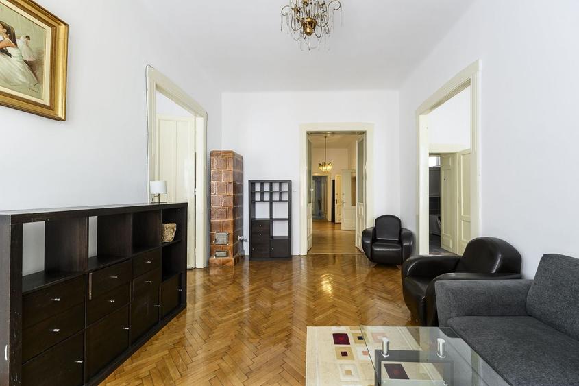 Apartament cu 4 camere decomandat în Ultracentral