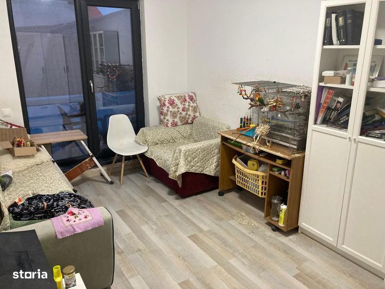 Apartament cu 3 camere în Jiului