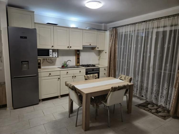 Apartament 2 camere 2 balcoane ?i parcare, Tineretului - 12