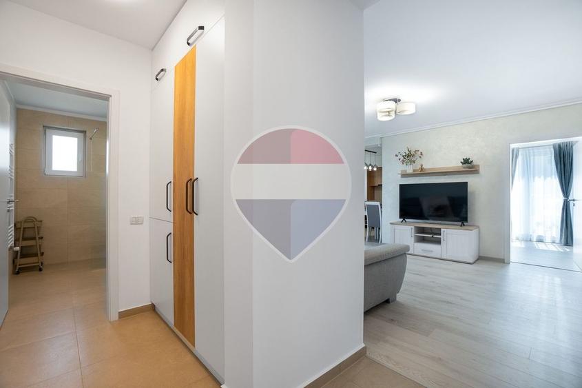 Apartament cu 3 camere decomandat, mobilat în Sânpetru