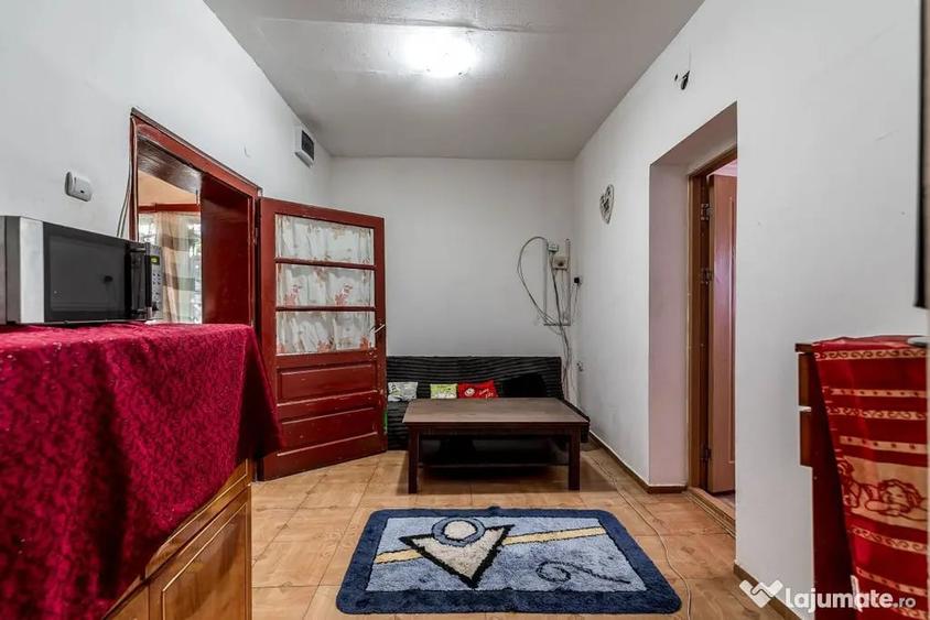 Casă cu 3 camere cu Teren 3950 Mp în Dorobanți