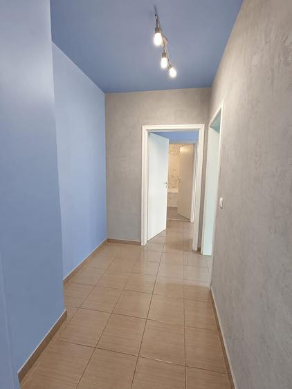 Apartament cu 3 camere decomandat în Avantgarden