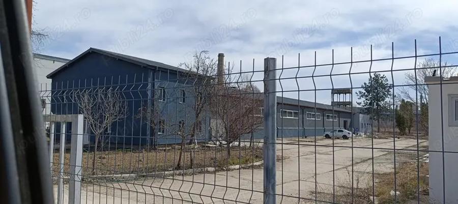 Spațiu comercial, de 970 mp, în Cug