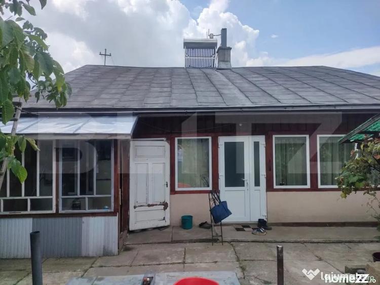 Casă cu 4 camere cu Teren 2190 Mp în Siret