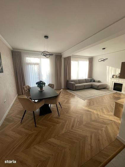 Casă cu 4 camere în Central