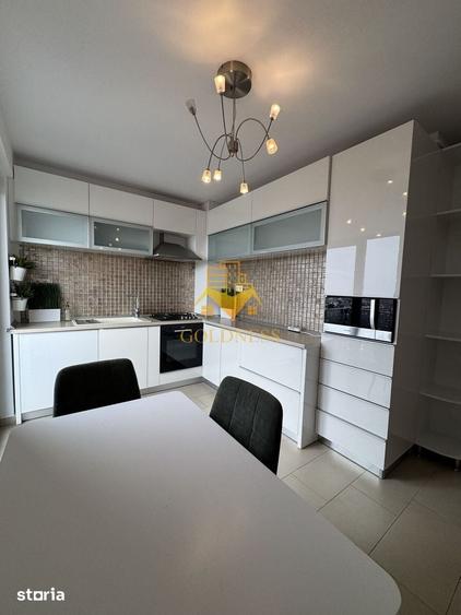 Apartament cu 3 camere semidecomandat, mobilat în Europa