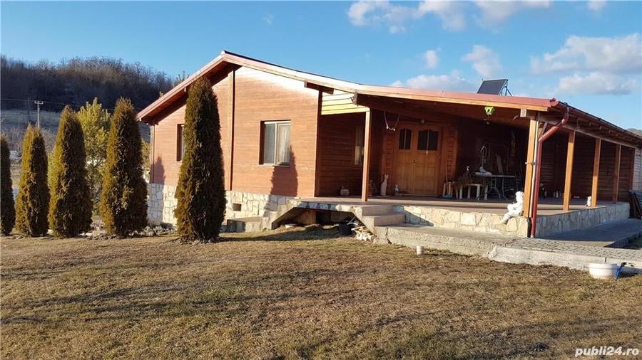 Casă cu 5 camere cu Teren 5600 Mp în Stejaru