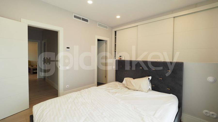 Apartament cu 3 camere semidecomandat, mobilat în Pipera