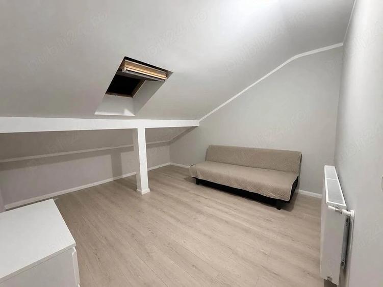 Apartament cu 4 camere decomandat, mobilat în Central
