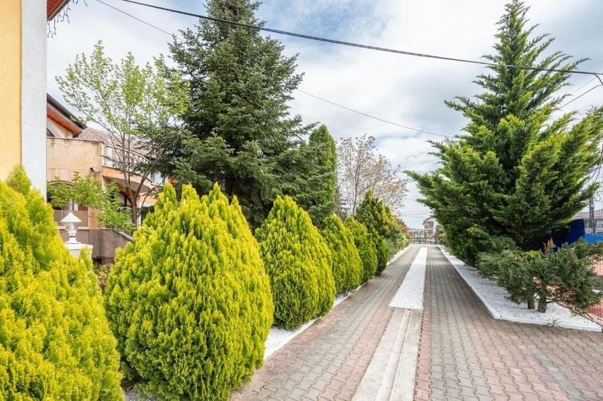 Hotel/Pensiune, de 850 mp, în Sânmartin