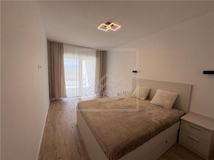Apartament cu 2 camere decomandat în Exterior Vest