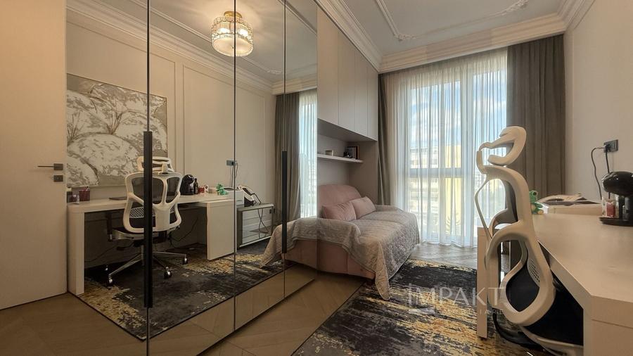 Apartament cu 3 camere semidecomandat, mobilat în Gheorgheni