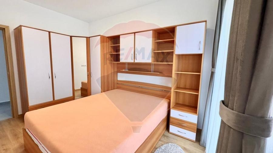 Apartament cu 2 camere semidecomandat, mobilat în Florești