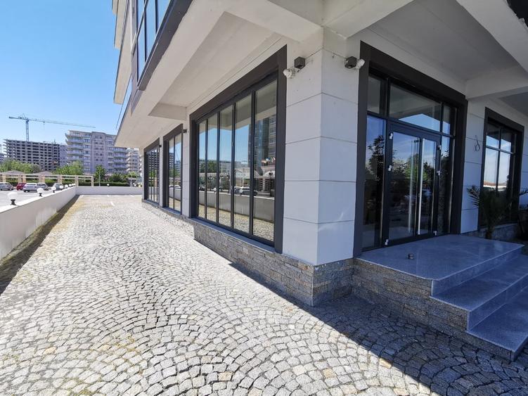 Spațiu comercial, de 288 mp, în Sud