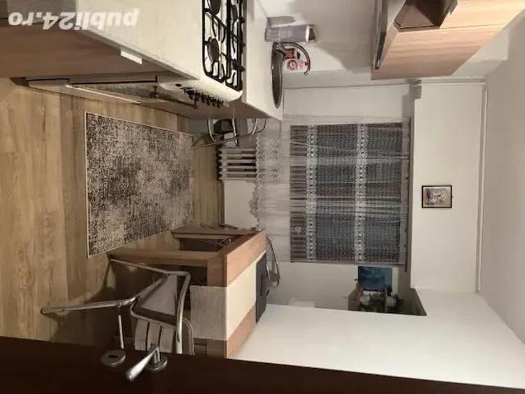 Apartament cu 2 camere decomandat în Ultracentral