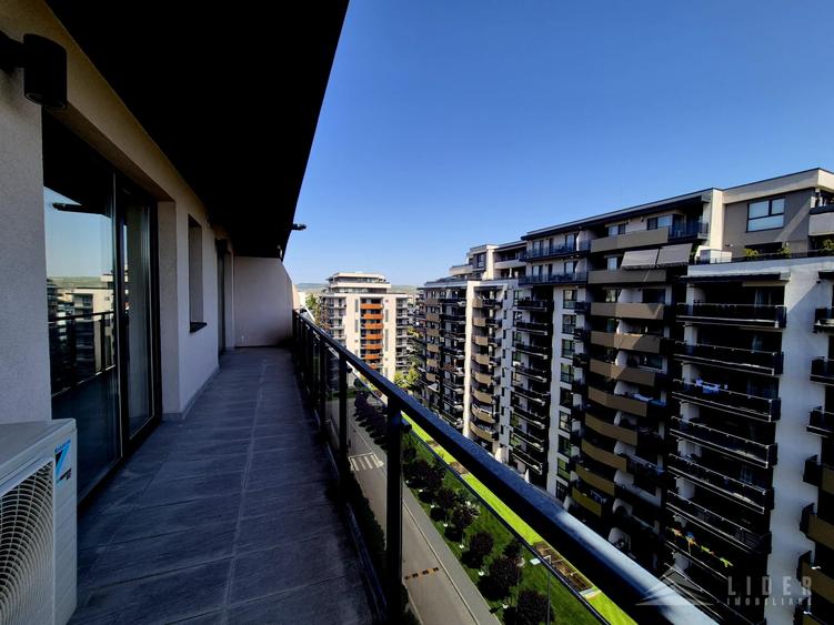 Apartament cu 3 camere semidecomandat, mobilat în Gheorgheni