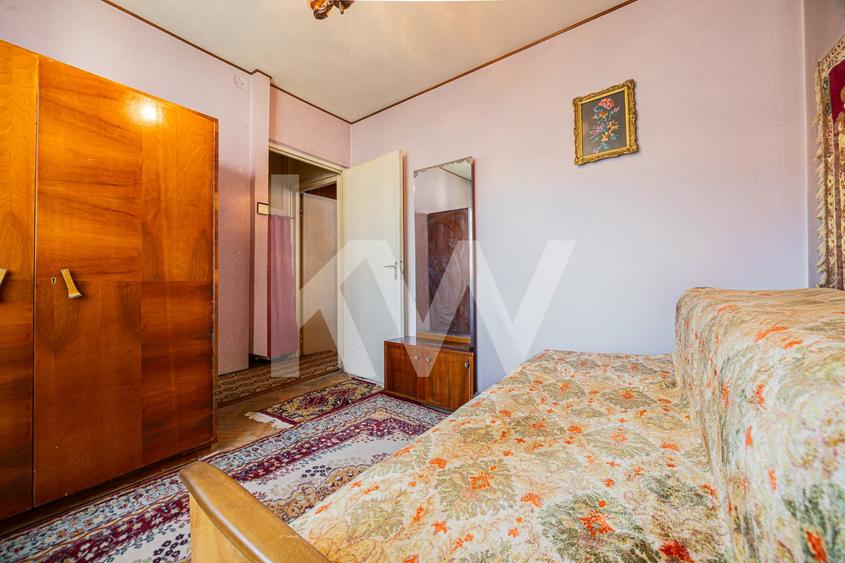 Vânzare apartament cu 2 camere, semidecomandat, strada Avram Iancu - 11