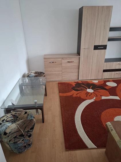 Proprietar inchiriez apartament 3 camere - 9