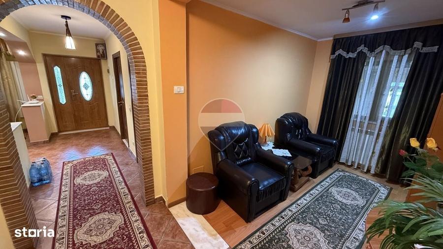Casă cu 4 camere în Găgești