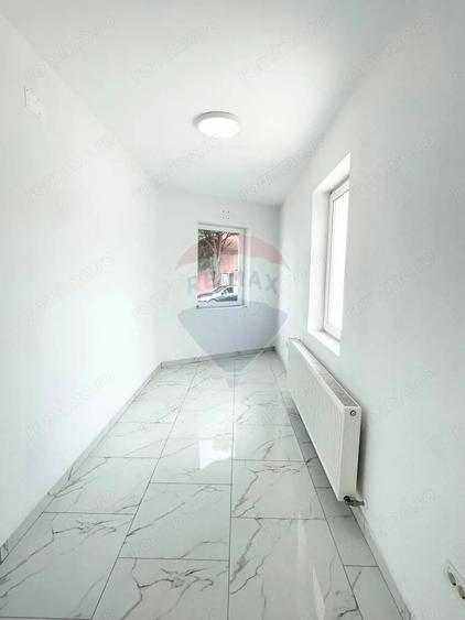 Spațiu comercial, de 50 mp, în Pârneava
