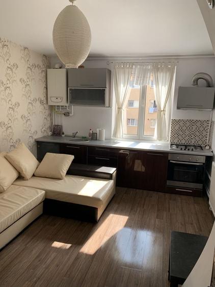 Apartament cu 2 camere decomandat în Craiter