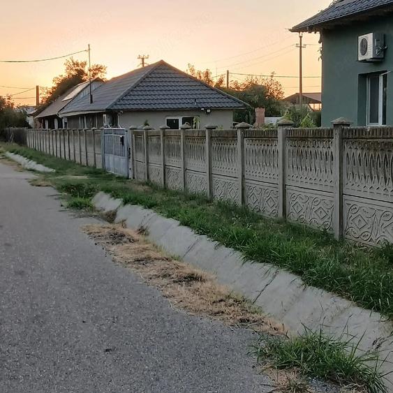 Casă cu 5 camere cu Teren 2500 Mp în Smârdioasa