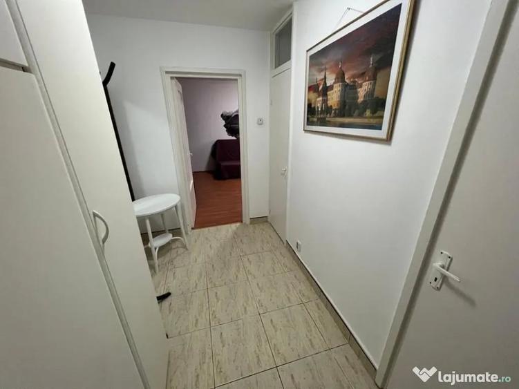 Garsonieră decomandată în Brâncoveanu