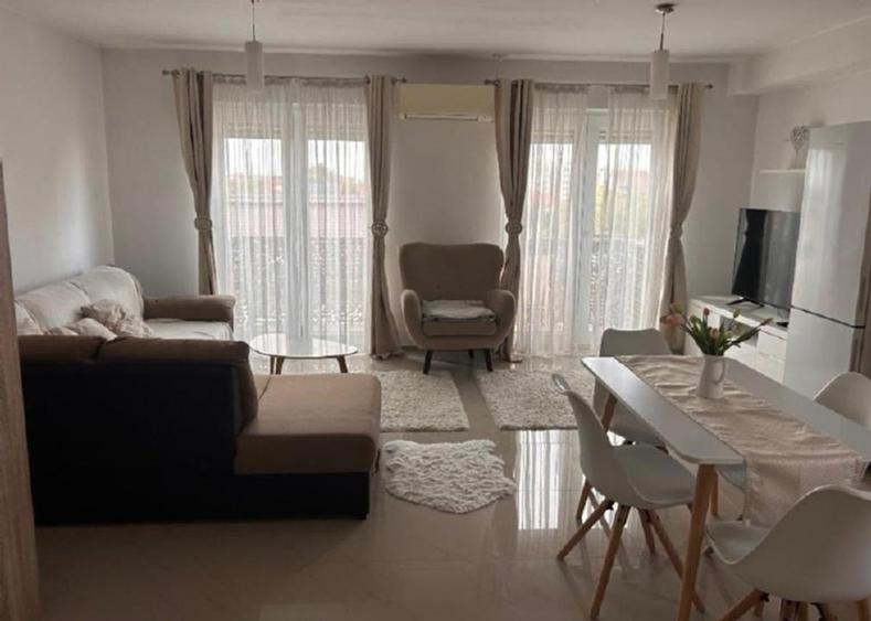 Apartament cu 2 camere, mobilat în Torontalului