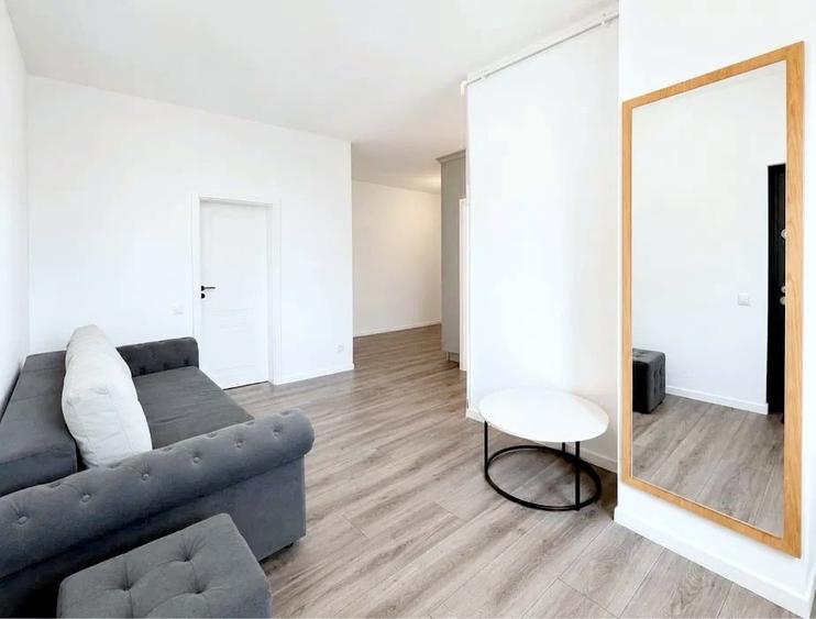 Apartament cu 3 camere semidecomandat în Mărăști