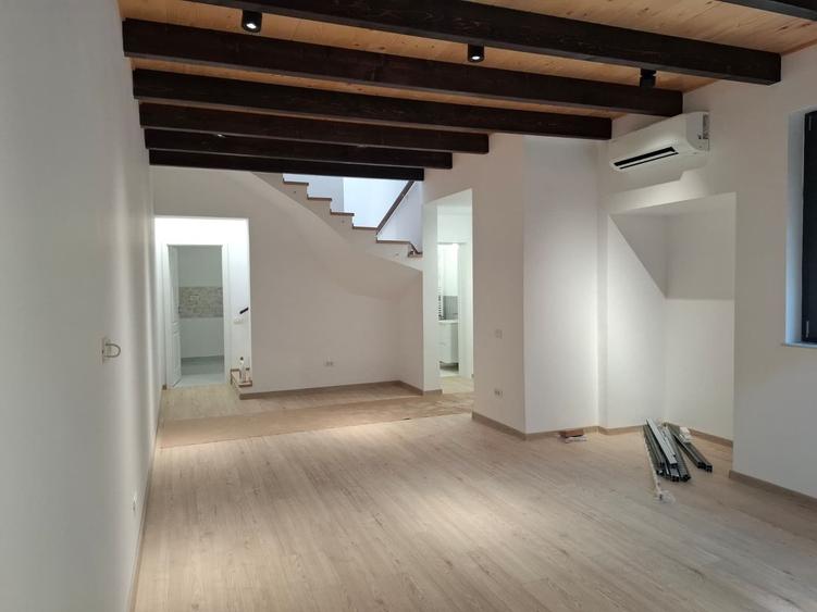 Apartament cu 4 camere în Kiseleff