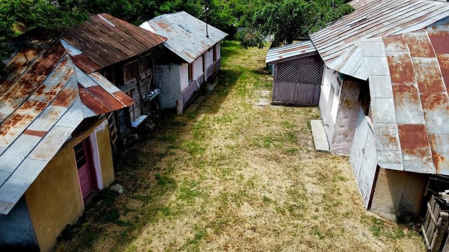 Casă cu 7 camere cu Teren 660 Mp în Corbii Mari