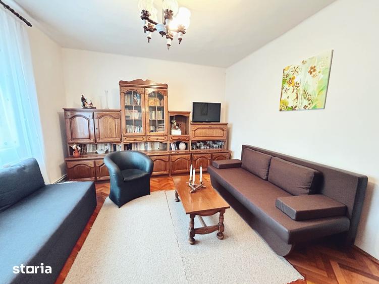 Casă cu 5 camere cu Teren 920 Mp în Central