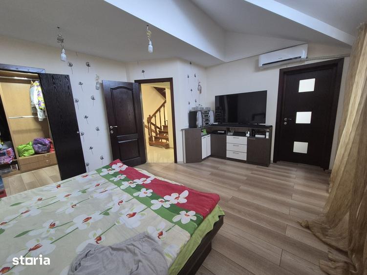 Casă cu 4 camere cu Teren 80 Mp în Berceni